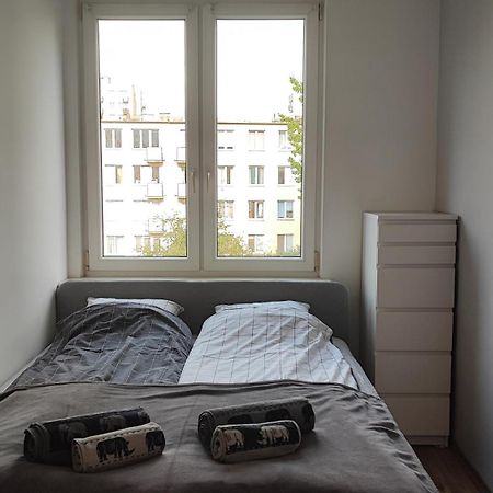Lenki Apartamenty Metro Brodno Varsóvia Exterior foto